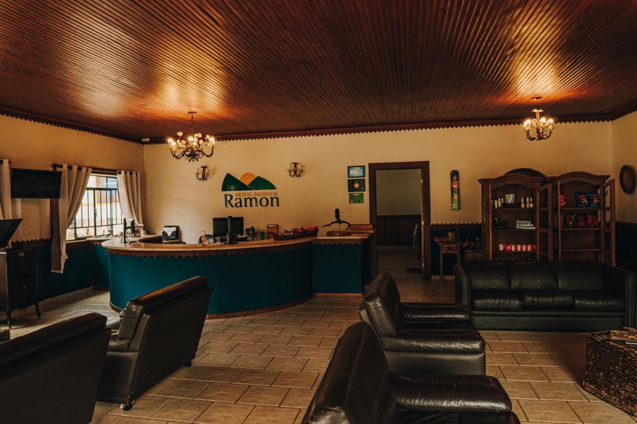 Hotel Fazenda Ramon เซาโลว์เรงโซ ภายนอก รูปภาพ